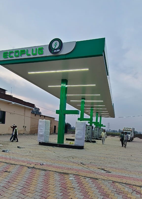 Electric vehicle charging station